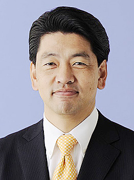 「当選回数」に関連した英語例文の一覧と ...
