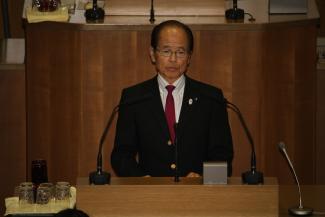 市会で提案理由を説明しました