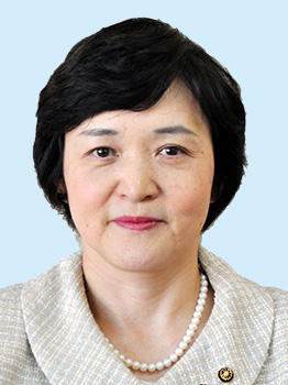 中山真由美