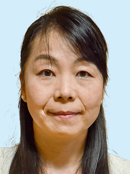 小林裕恵